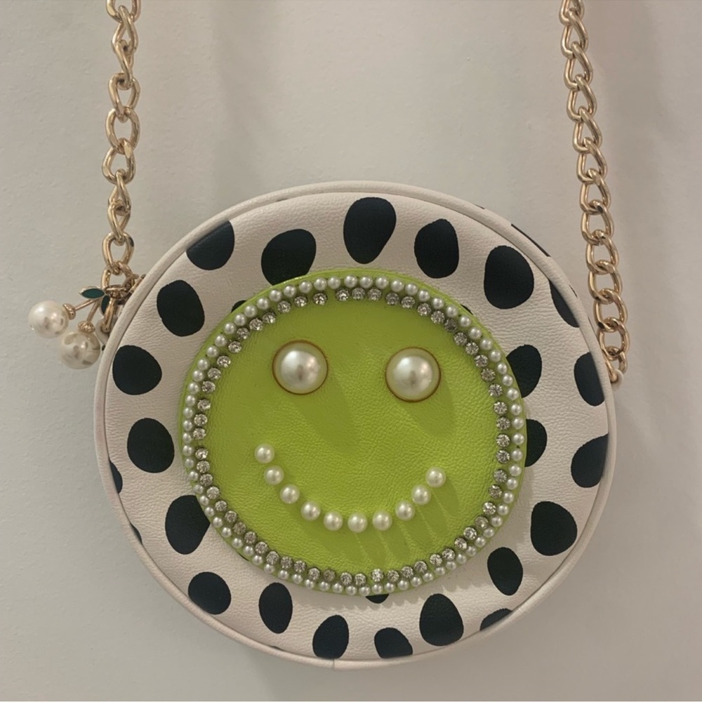 Beautiful like new Betsey Johnson crossbody